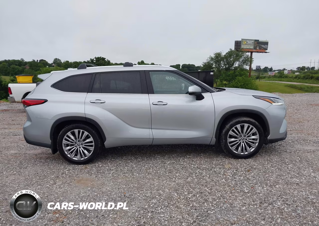 2022 Toyota Highlander Platinum VIN:5TDFZRBH6NS199129 - 13