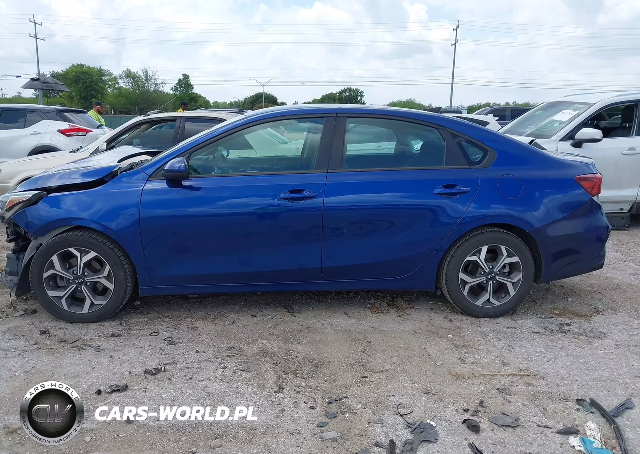 2019 Kia Forte Lxs VIN:3KPF24AD6KE045886 - 15