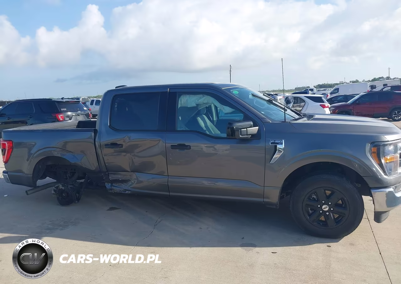 2023 Ford F-150 Xlt VIN:1FTFW1CD8PFC61073 - 13