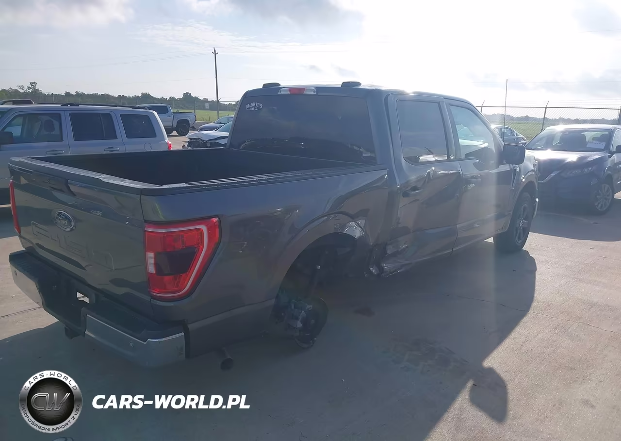 2023 Ford F-150 Xlt VIN:1FTFW1CD8PFC61073 - 4