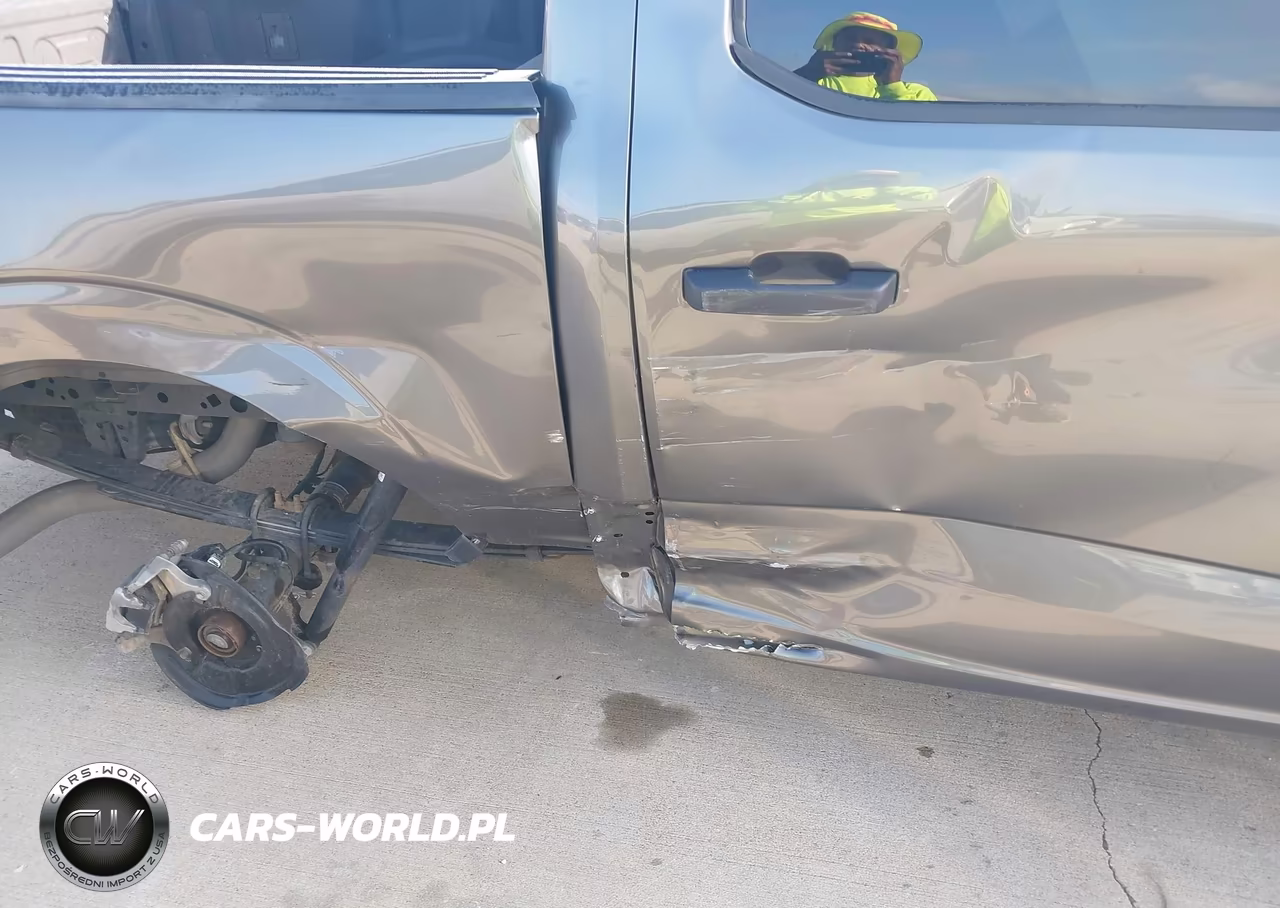 2023 Ford F-150 Xlt VIN:1FTFW1CD8PFC61073 - 6