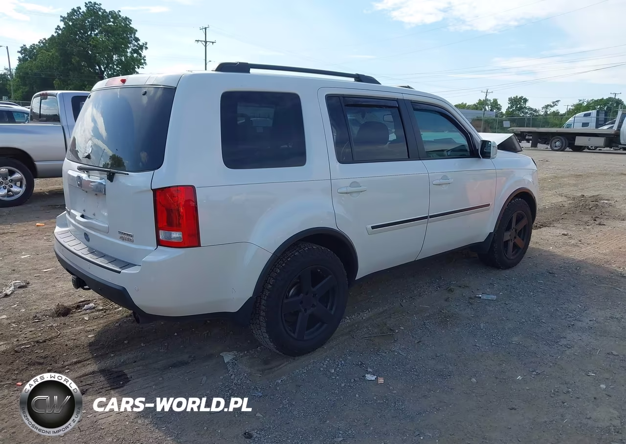 2011 Honda Pilot Touring VIN:5FNYF4H93BB005239 - 4
