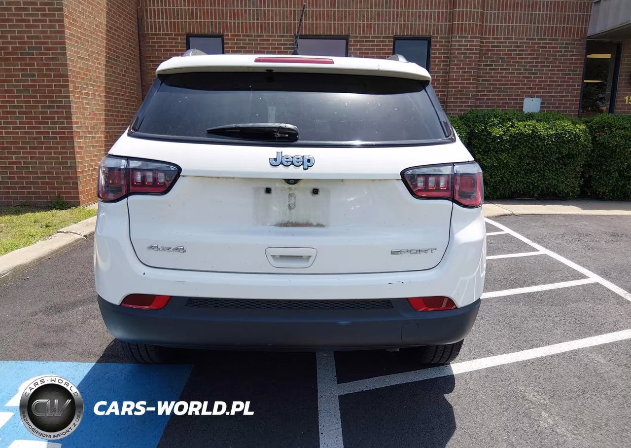 2018 Jeep Compass Sport 4X4 VIN:3C4NJDAB6JT392240 - 16