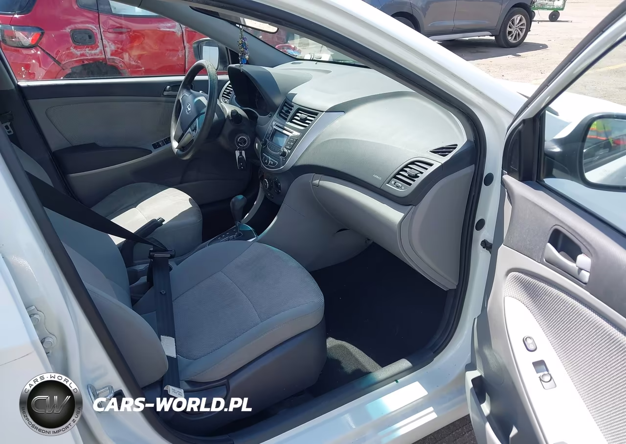 2013 Hyundai Accent Gs VIN:KMHCT5AE1DU127376 - 5