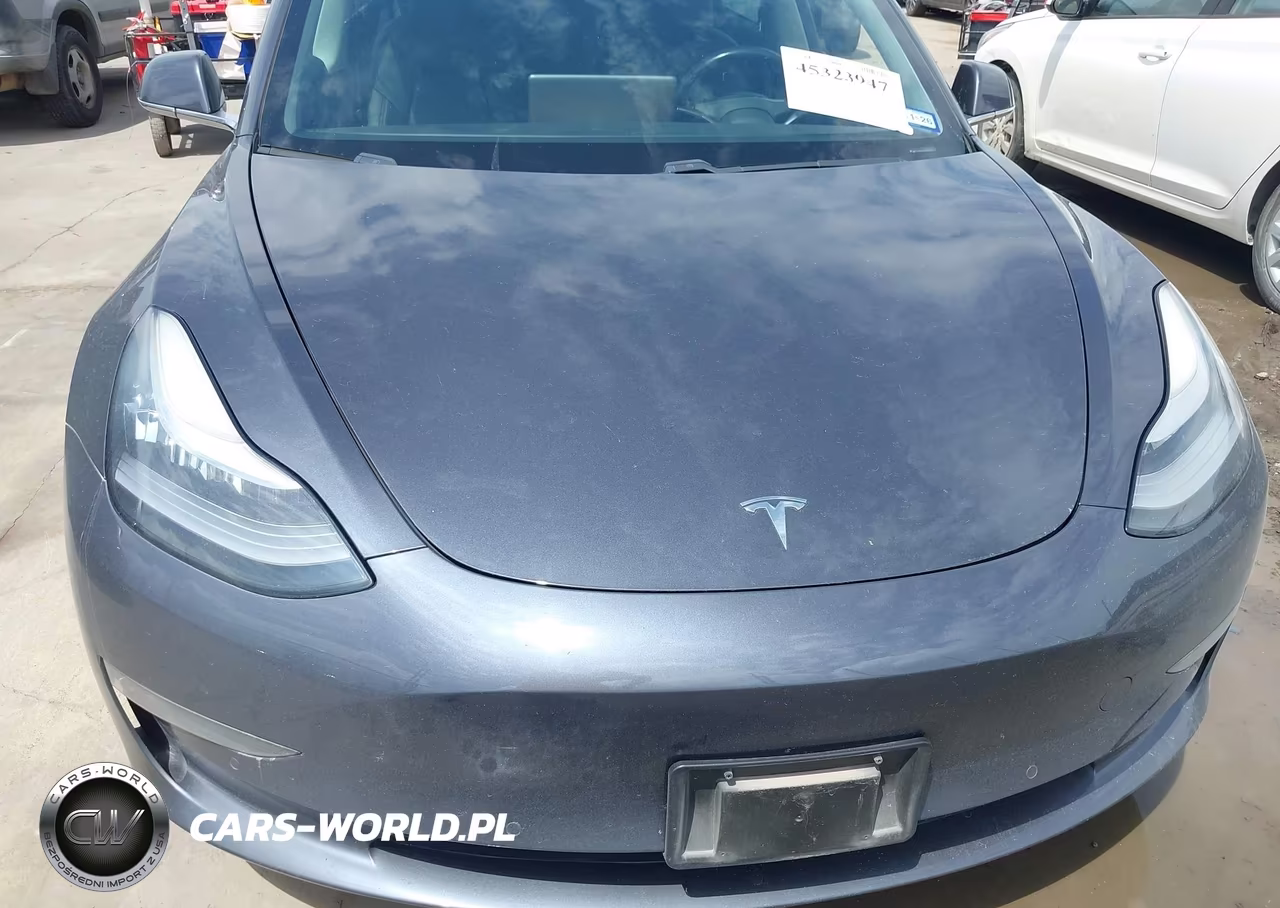 2018 Tesla Model 3 Long Range-Mid Range VIN:5YJ3E1EA2JF158221 - 11