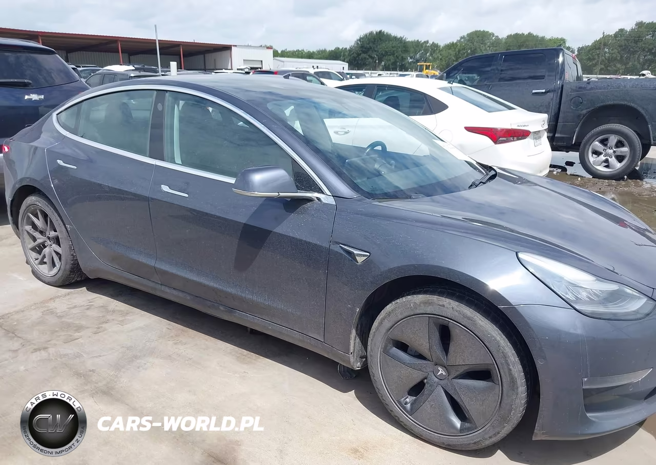 2018 Tesla Model 3 Long Range-Mid Range VIN:5YJ3E1EA2JF158221 - 12