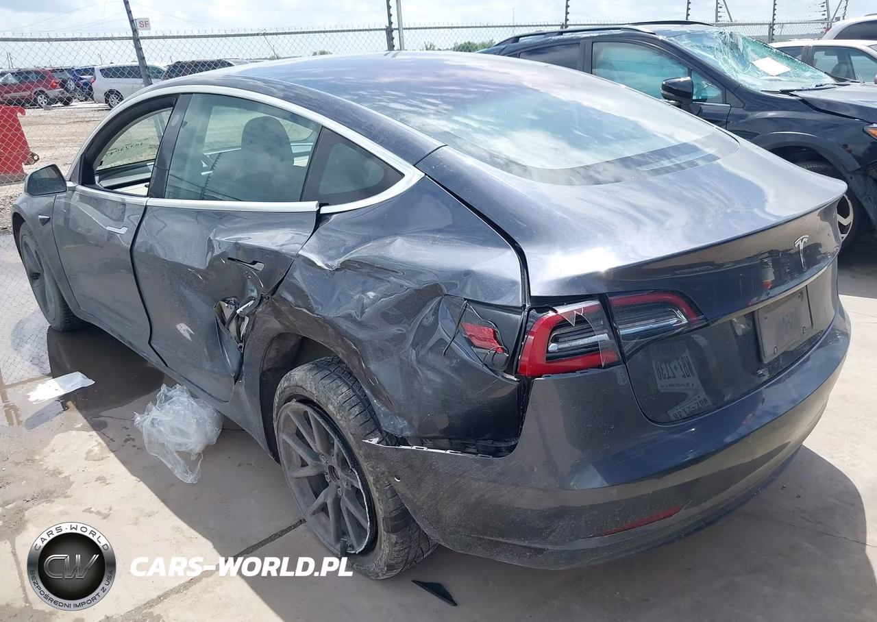 2018 Tesla Model 3 Long Range-Mid Range VIN:5YJ3E1EA2JF158221 - 3