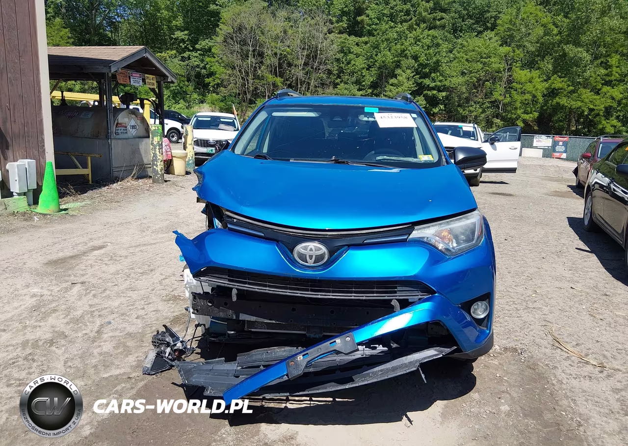 2017 Toyota Rav4 Le VIN:JTMBFREV7HD201611 - 12