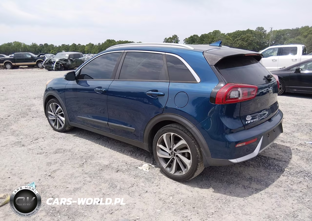 2018 Kia Niro Touring VIN:KNDCE3LC2J5174405 - 3