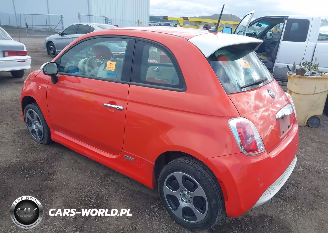 2013 Fiat 500E Battery Electric VIN:3C3CFFGE2DT604601 - 3
