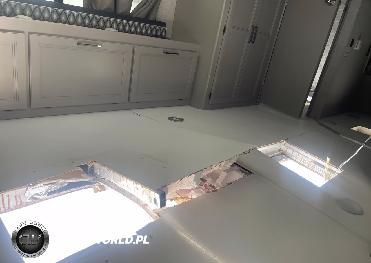 2024 Ford E-350 Cutaway VIN:1FDWE3FN4RDD47817 - 17