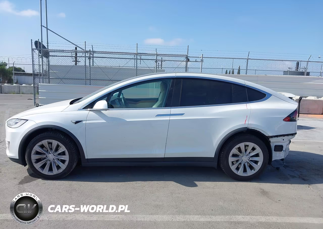 2020 Tesla Model X Long Range Dual Motor All-Wheel Drive-Long Range Plus Dual Motor All-Wheel Drive VIN:5YJXCDE27LF297135 - 15