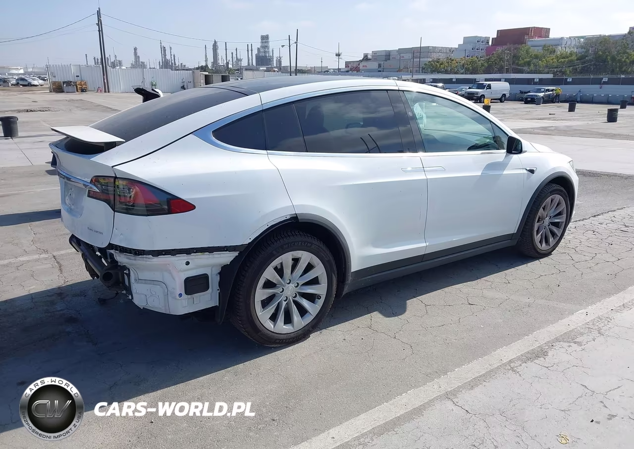 2020 Tesla Model X Long Range Dual Motor All-Wheel Drive-Long Range Plus Dual Motor All-Wheel Drive VIN:5YJXCDE27LF297135 - 4