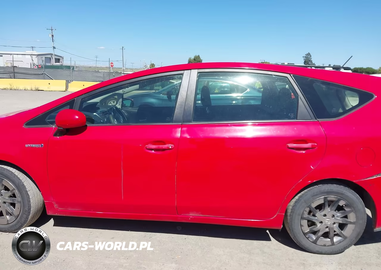 2015 Toyota Prius V Three VIN:JTDZN3EU0FJ030480 - 14