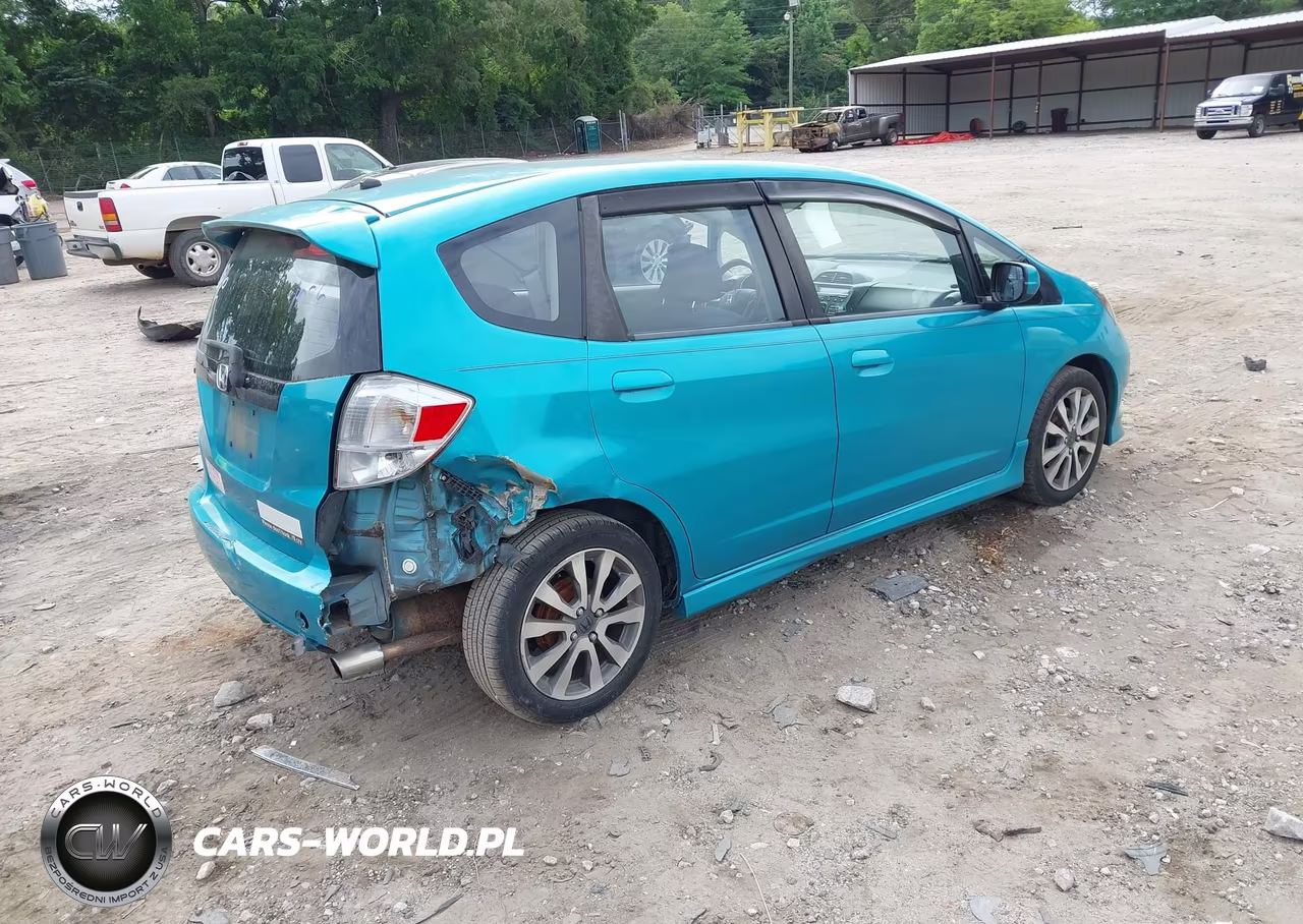 2012 Honda Fit Sport VIN:JHMGE8H51CC011086 - 4