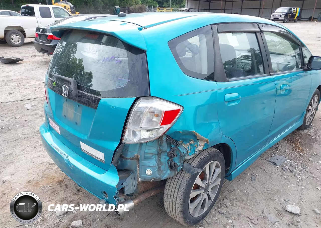 2012 Honda Fit Sport VIN:JHMGE8H51CC011086 - 6