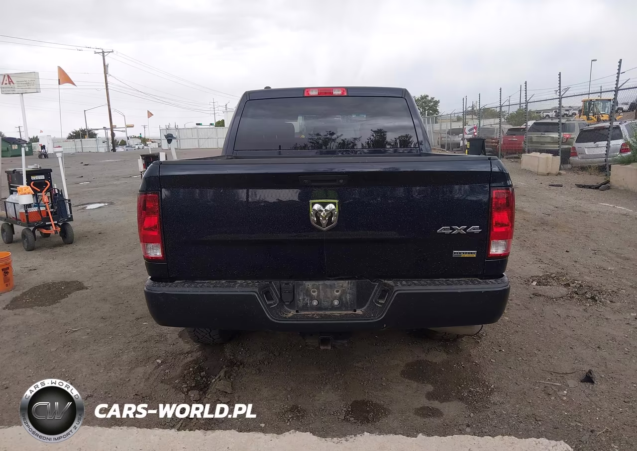 2018 Ram 1500 Tradesman 4X4 5'7 Box VIN:1C6RR7KG2JS294207 - 16