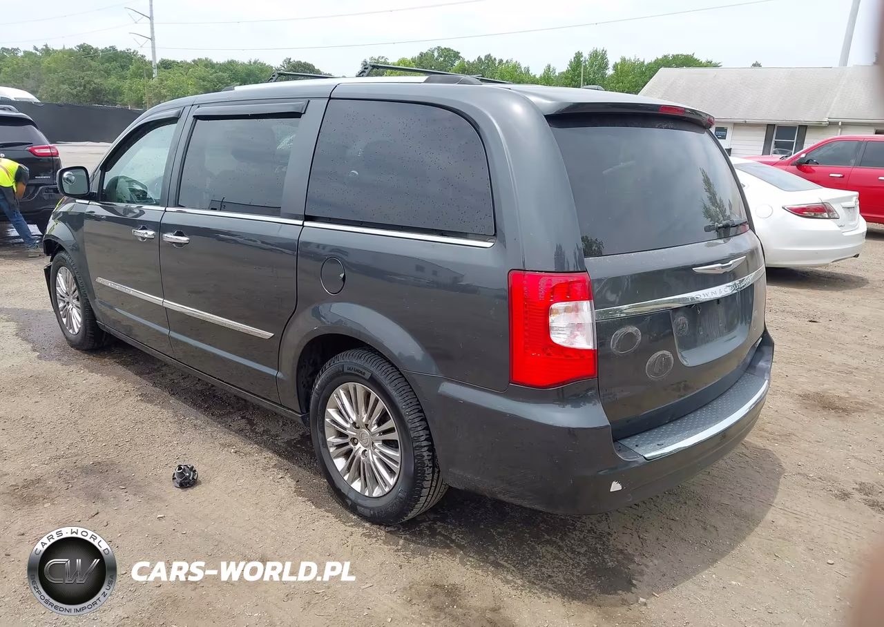 2011 Chrysler Town & Country Limited VIN:2A4RR6DG1BR683868 - 3