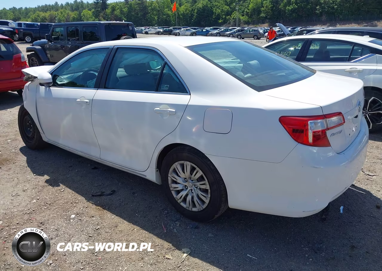 2012 Toyota Camry Le VIN:4T4BF1FK4CR206006 - 3