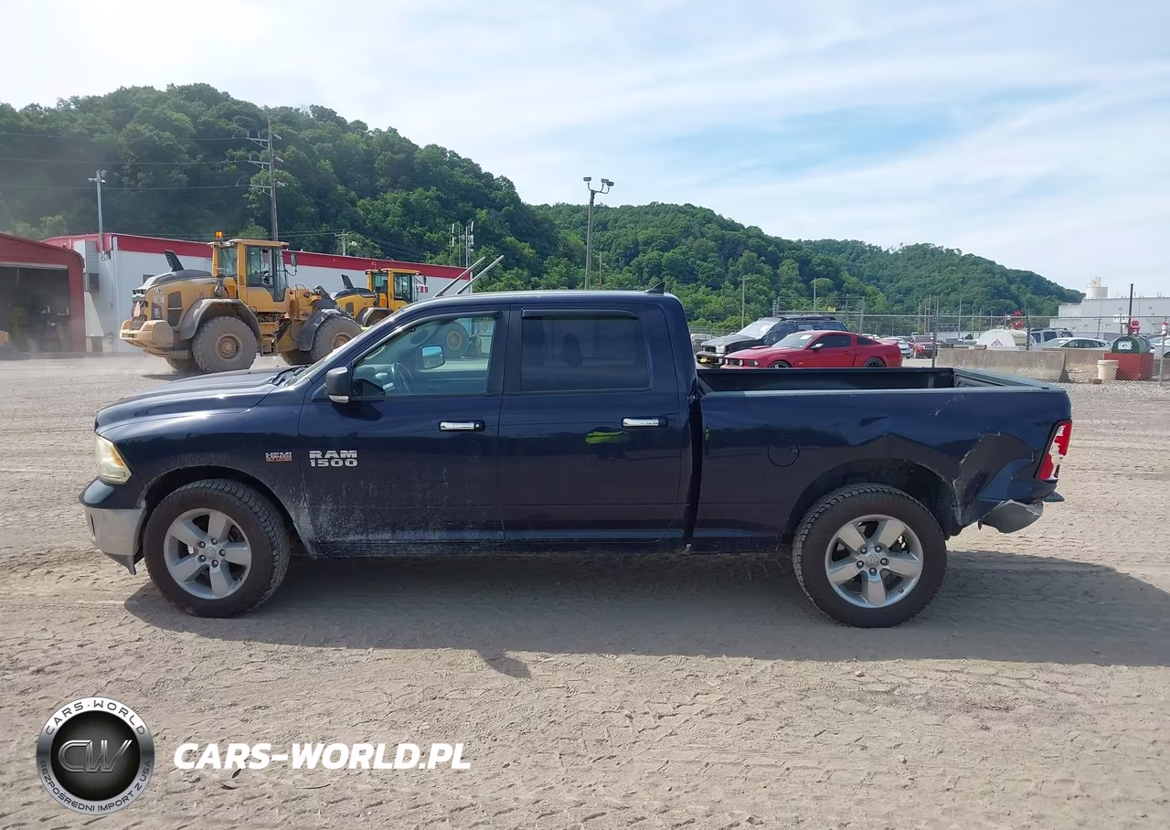 2017 Ram 1500 VIN:1C6RR7TT7HS584318 - 14