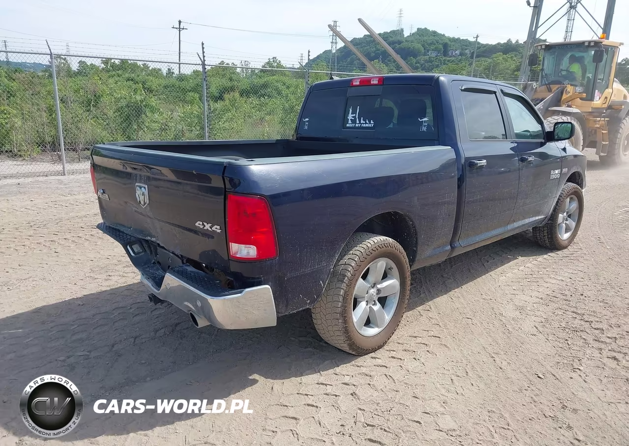 2017 Ram 1500 VIN:1C6RR7TT7HS584318 - 4