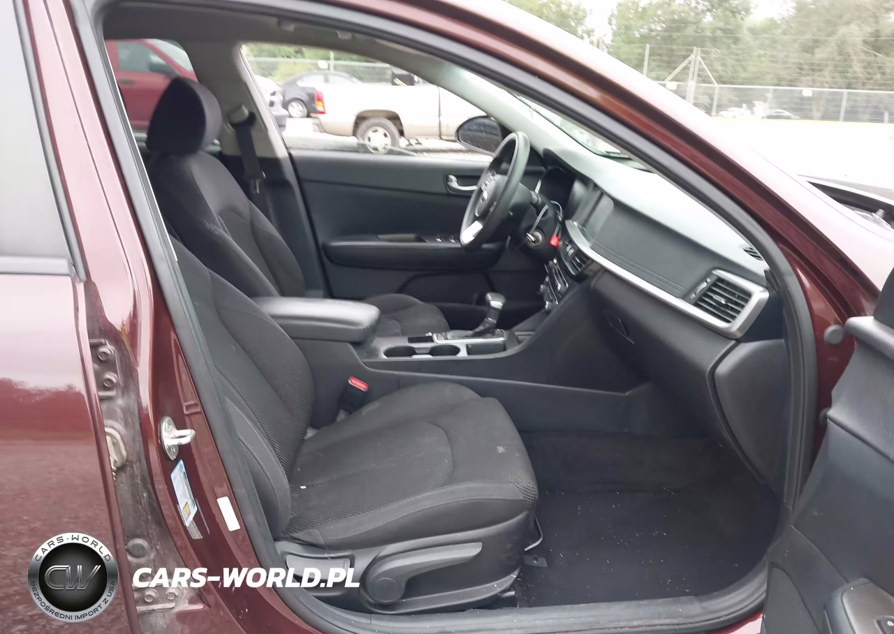 2019 Kia Optima Lx VIN:5XXGT4L36KG339317 - 5