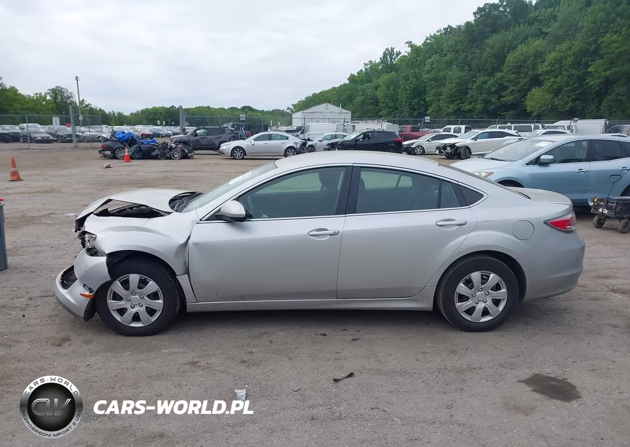 2009 Mazda Mazda6 I Sport VIN:1YVHP81A095M24809 - 14