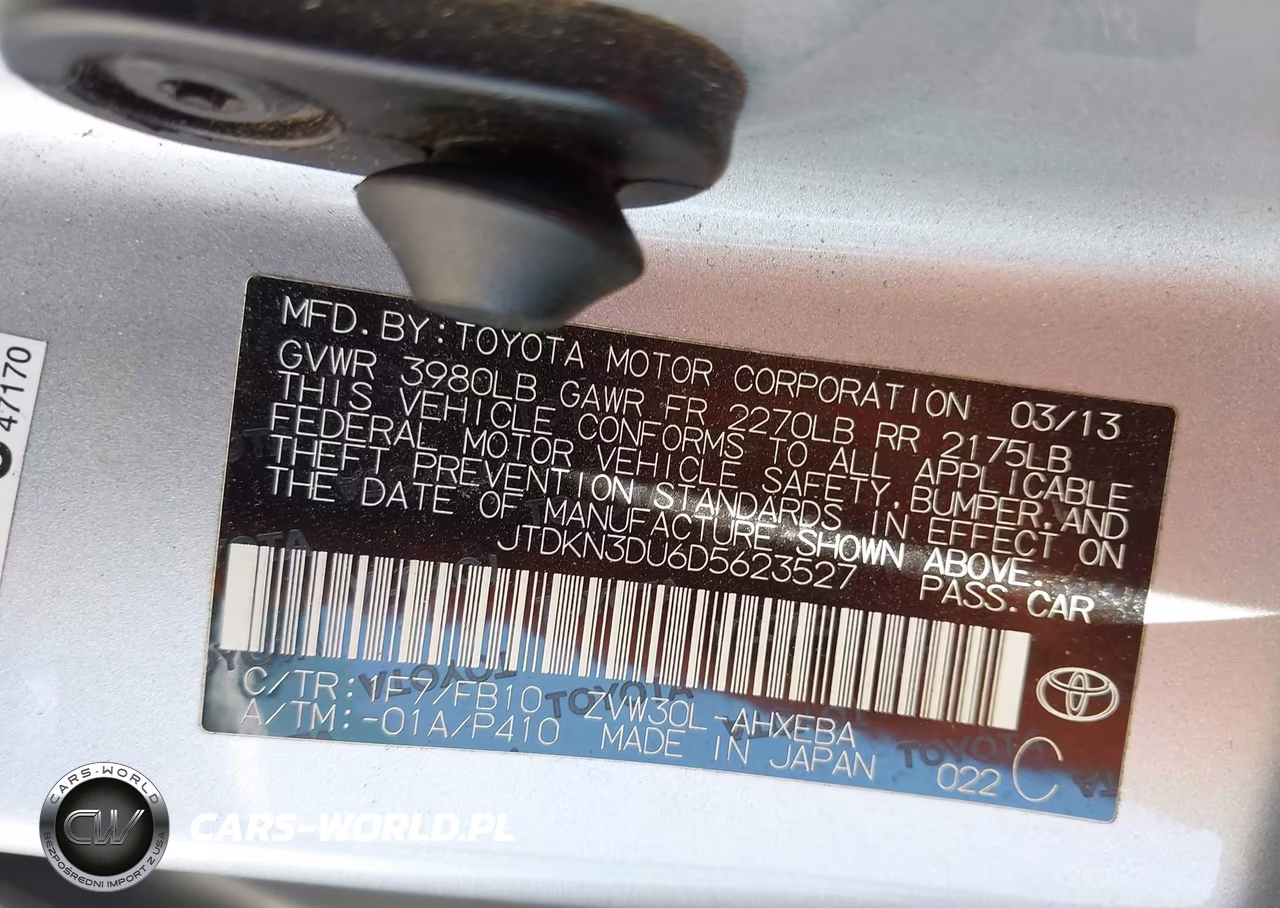 2013 Toyota Prius Two VIN:JTDKN3DU6D5623527 - 9