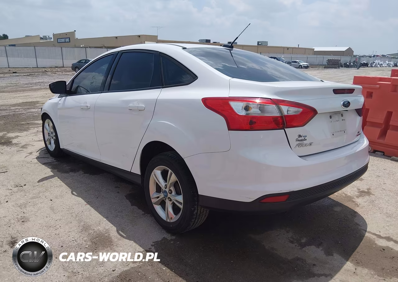 2013 Ford Focus Se VIN:1FADP3F24DL200669 - 3