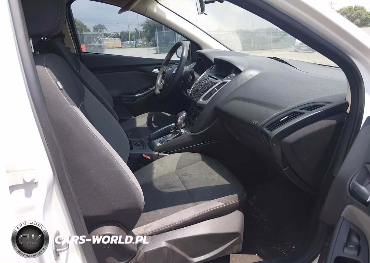 2013 Ford Focus Se VIN:1FADP3F24DL200669 - 5