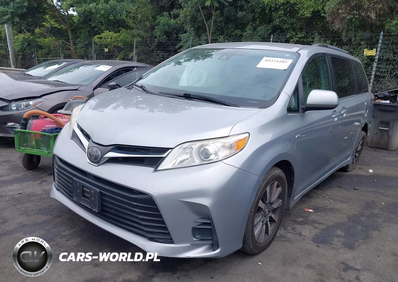 2018 Toyota Sienna Le 7 Passenger VIN:5TDJZ3DC0JS189425 - 2