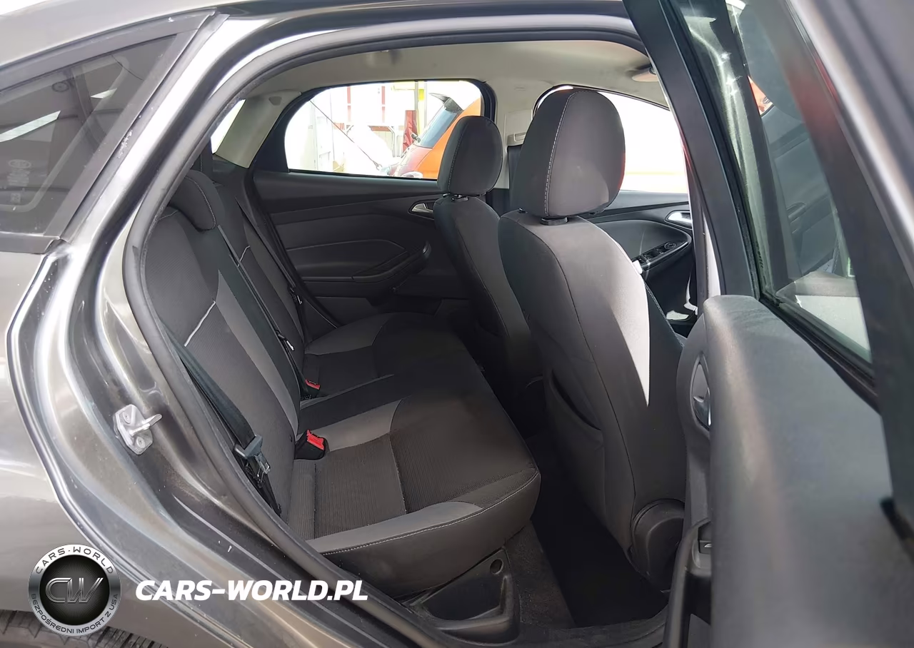 2014 Ford Focus Se VIN:1FADP3F25EL241748 - 8