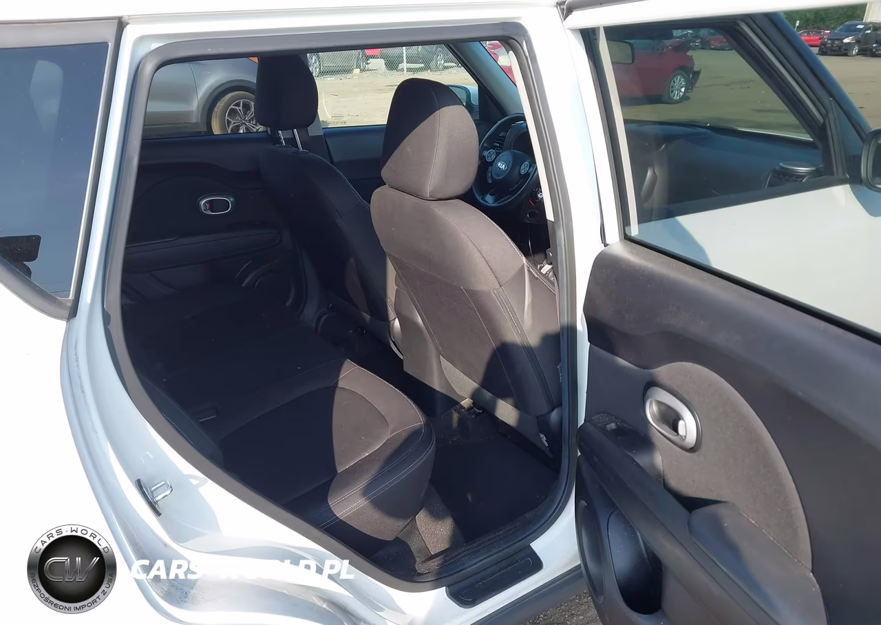 2016 Kia Soul VIN:KNDJN2A27G7385379 - 8
