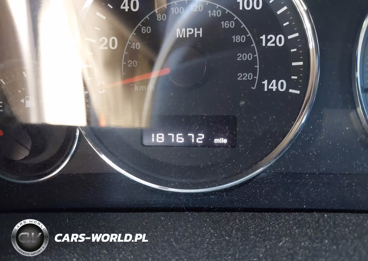 2008 Jeep Grand Cherokee Laredo VIN:1J8GR48K98C122067 - 7