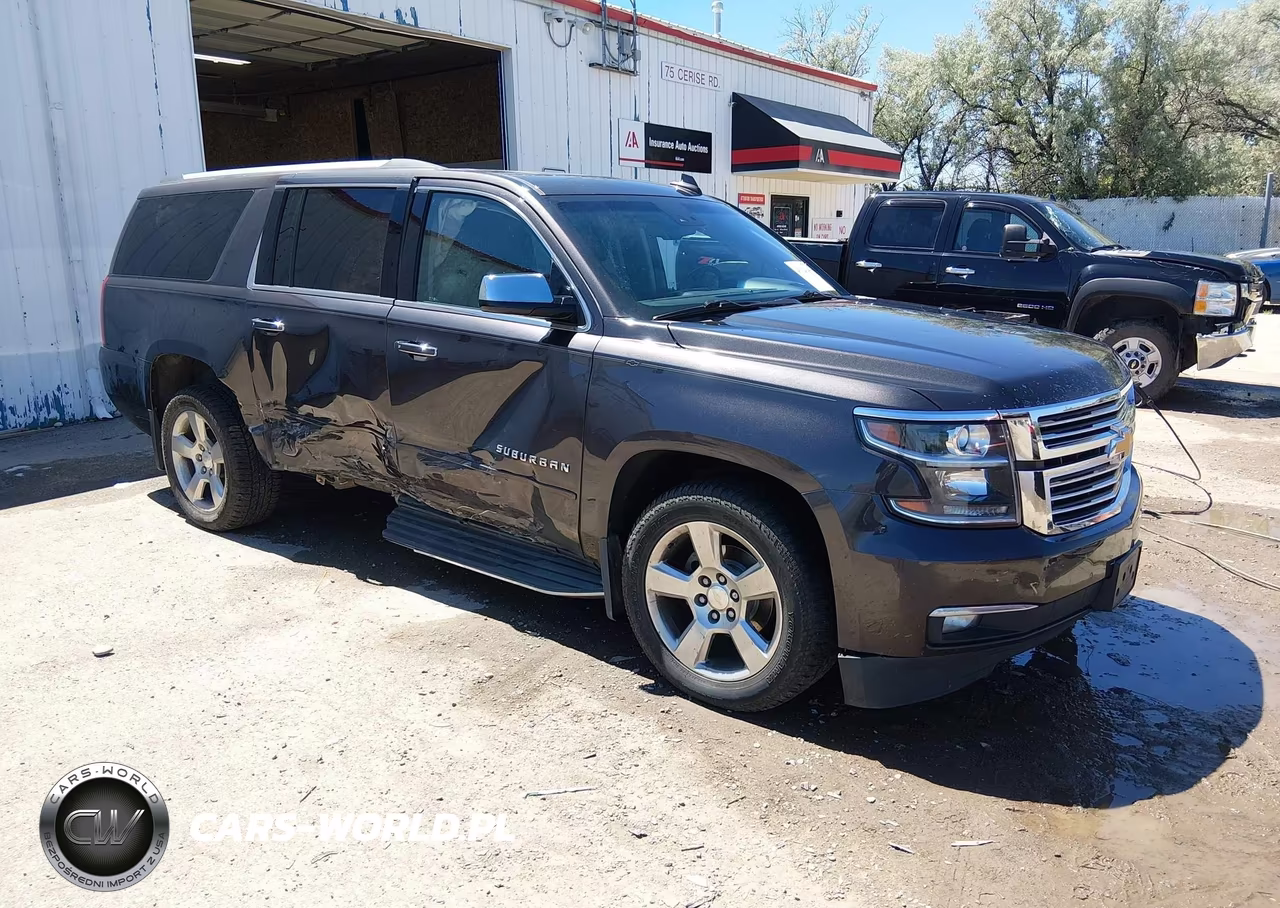 2017 Chevrolet Suburban Premier – zdjęcie 1 z 15