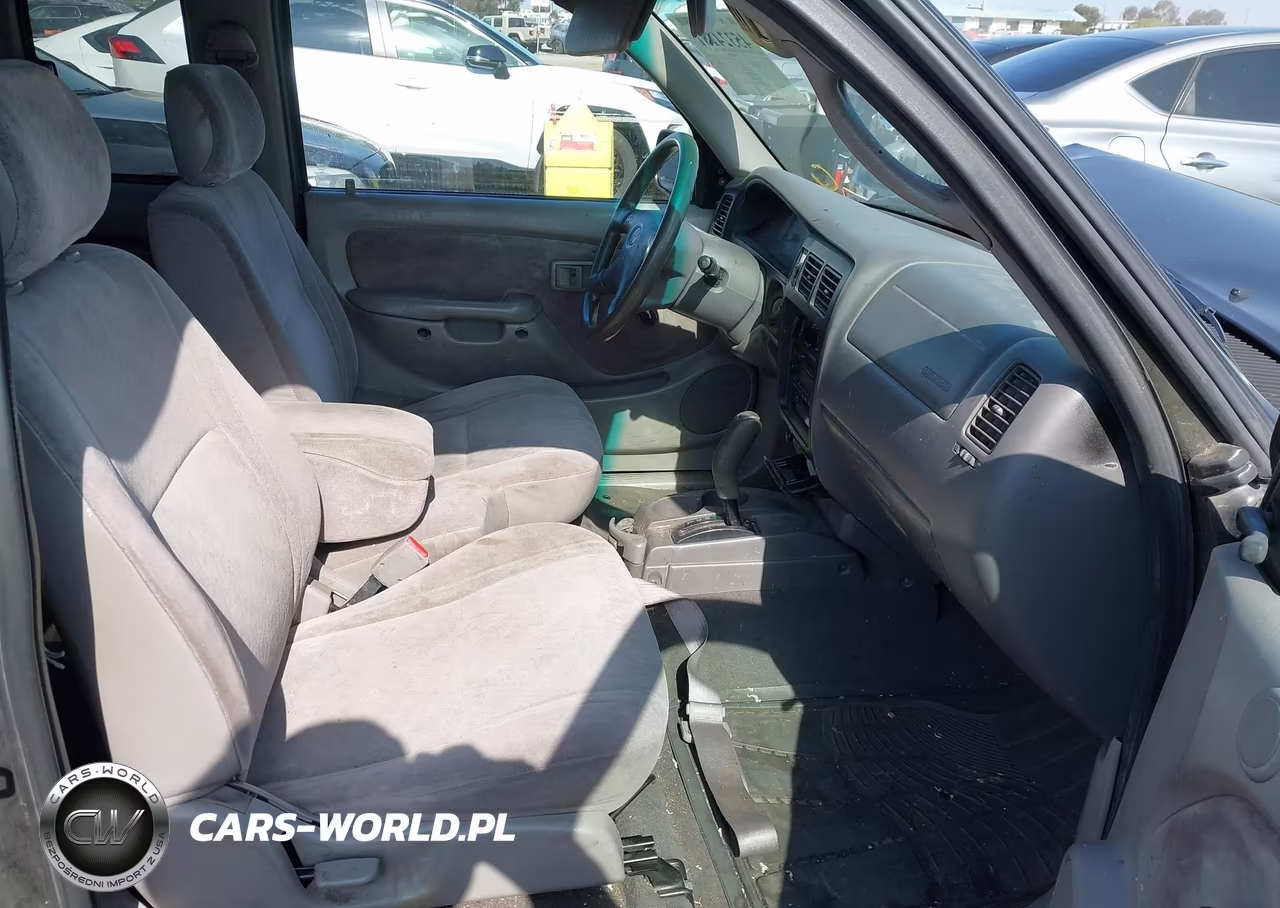 2001 Toyota Tacoma VIN:5TEVL52N21Z867677 - 5