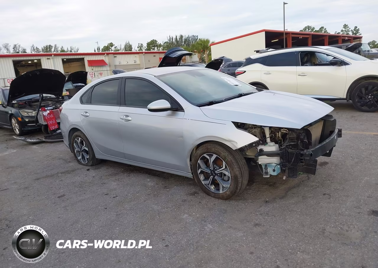 2021 Kia Forte Lxs – zdjęcie 1 z 17