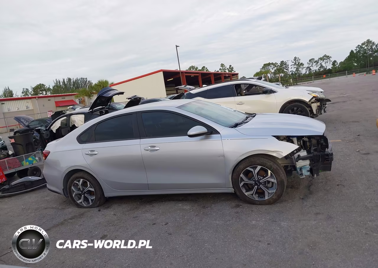 2021 Kia Forte Lxs VIN:3KPF24AD1ME344849 - 14