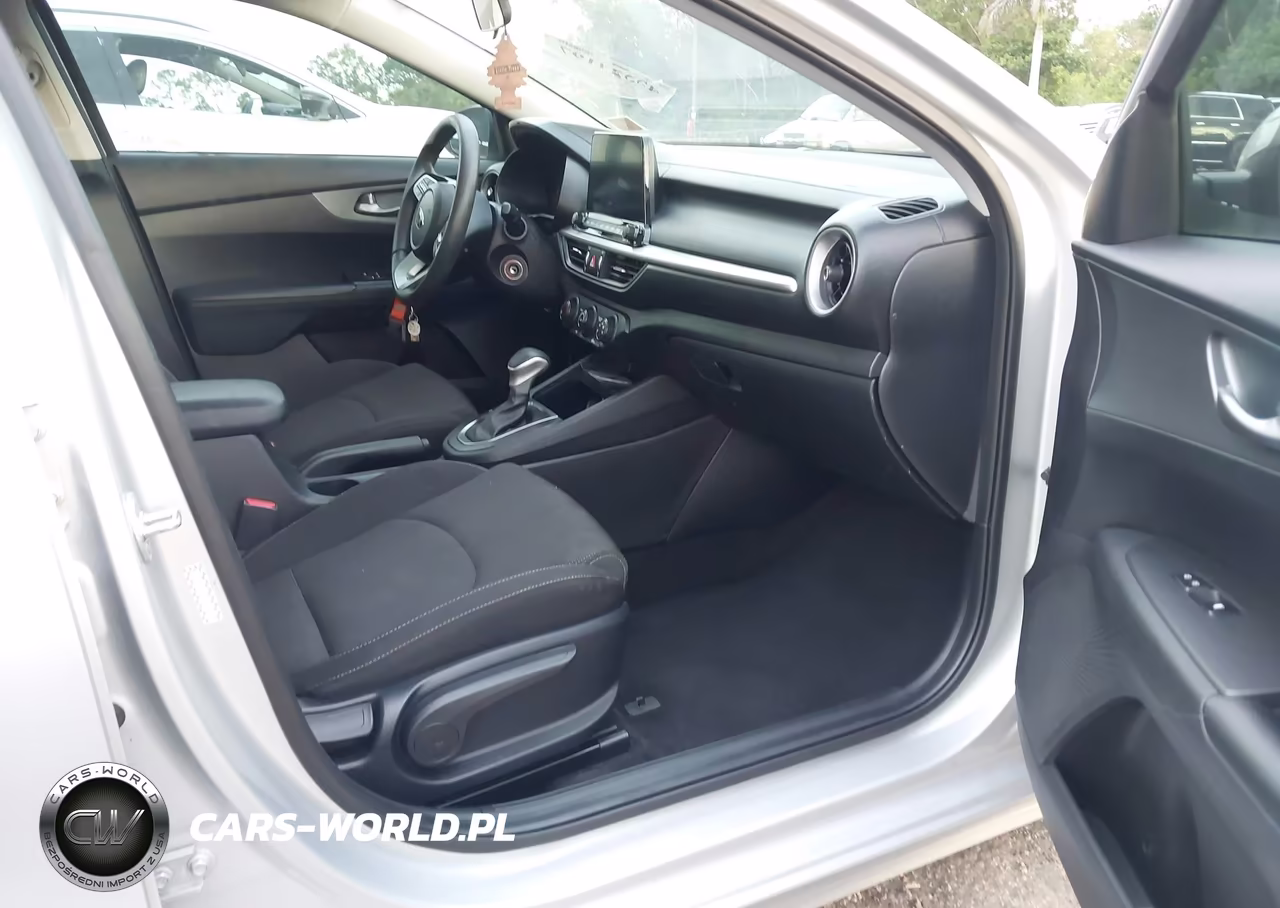 2021 Kia Forte Lxs VIN:3KPF24AD1ME344849 - 5