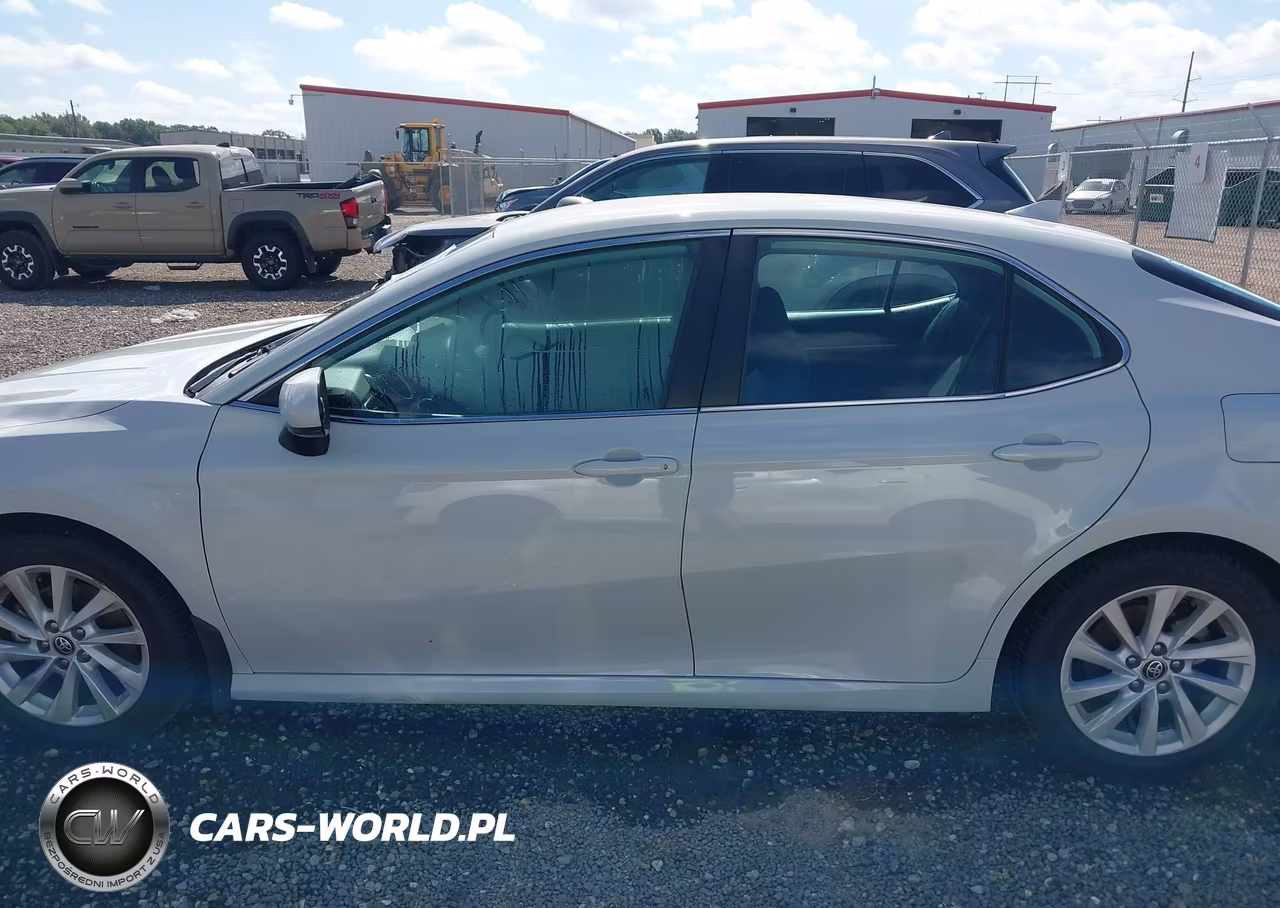 2022 Toyota Camry Le VIN:4T1C11AK2NU063726 - 15
