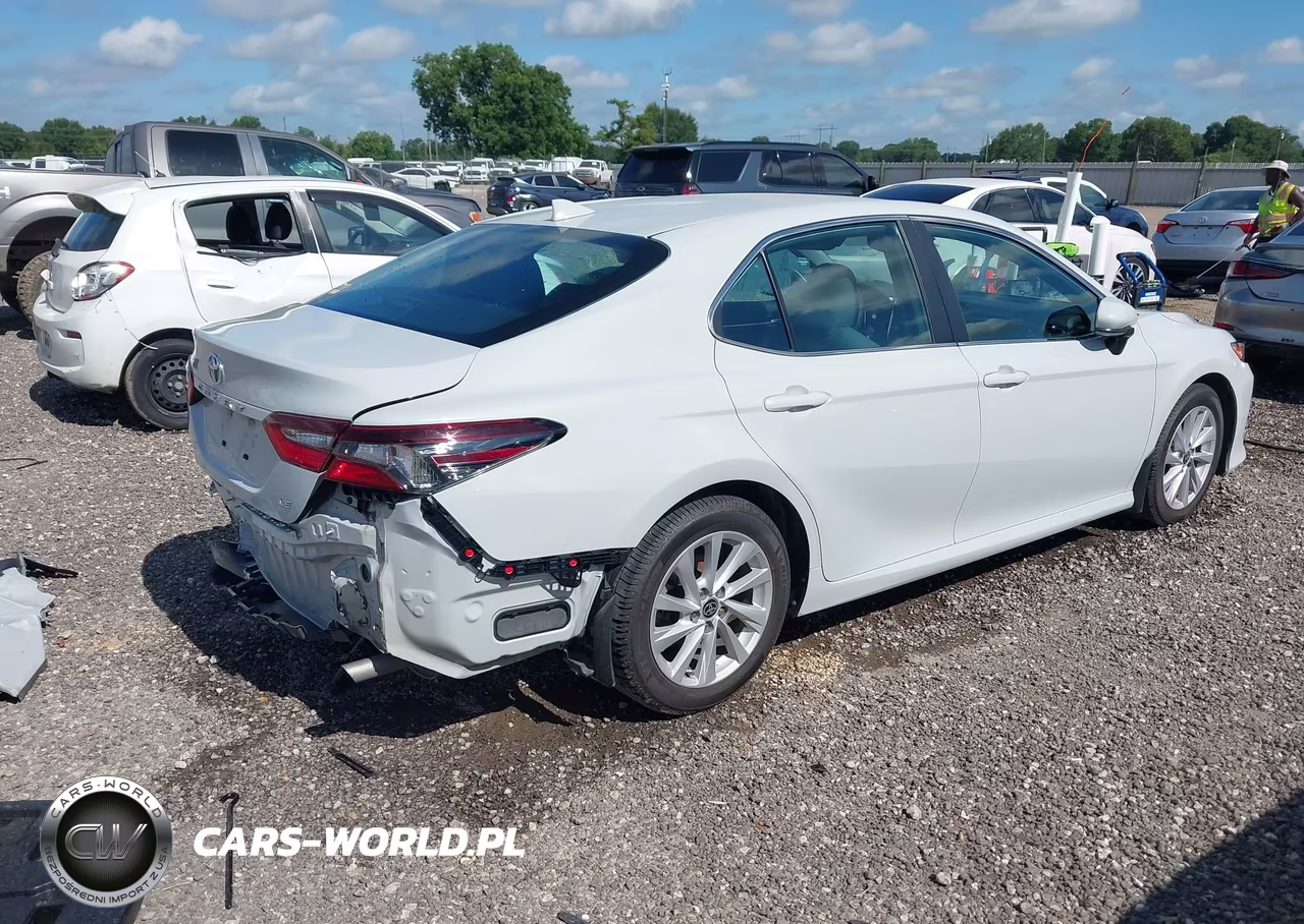 2022 Toyota Camry Le VIN:4T1C11AK2NU063726 - 4