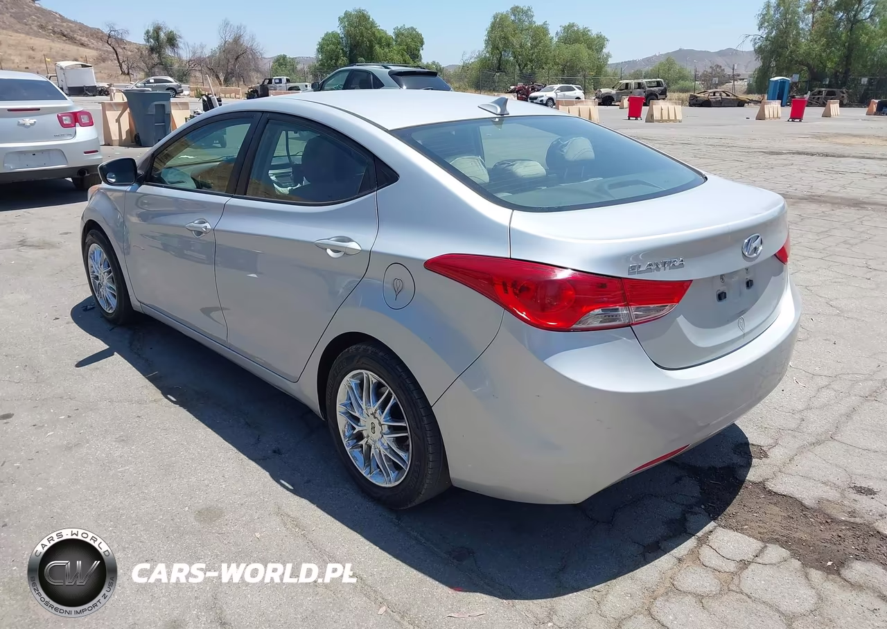 2011 Hyundai Elantra Gls VIN:5NPDH4AE0BH030309 - 3