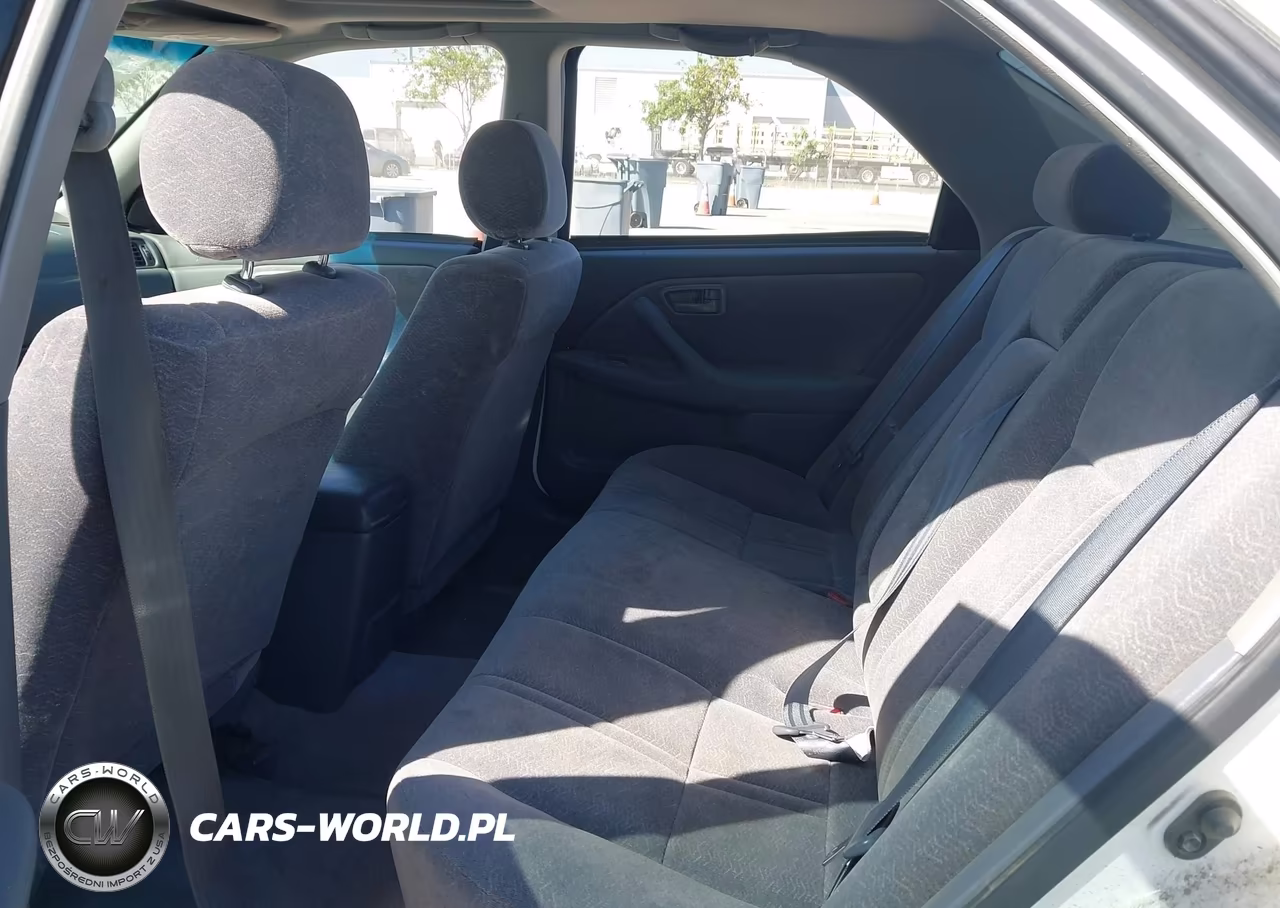 1999 Toyota Camry Le VIN:4T1BG22K0XU892392 - 8