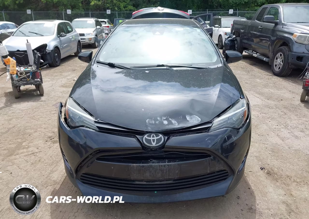 2018 Toyota Corolla Le VIN:2T1BURHE4JC015450 - 11