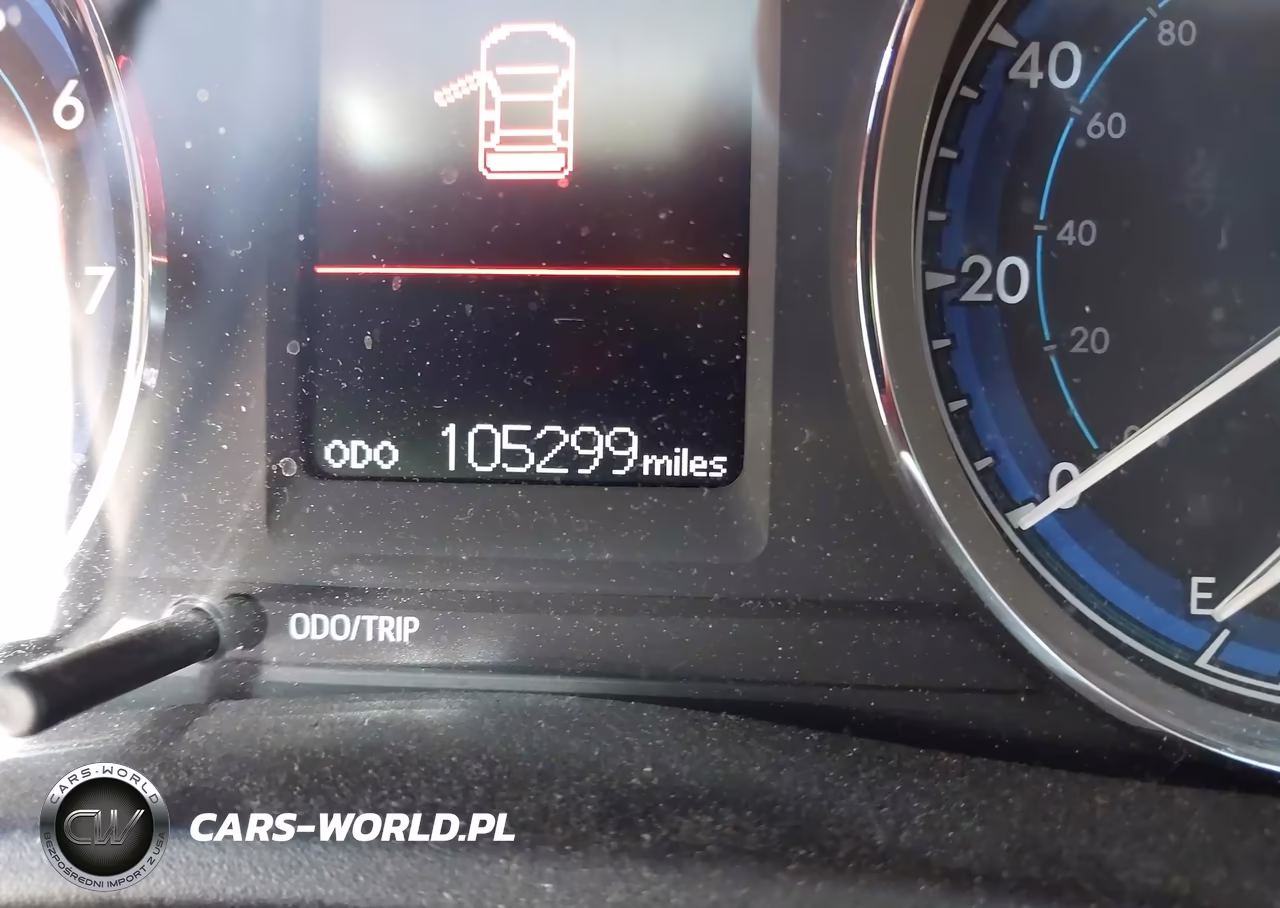 2018 Toyota Corolla Le VIN:2T1BURHE4JC015450 - 14