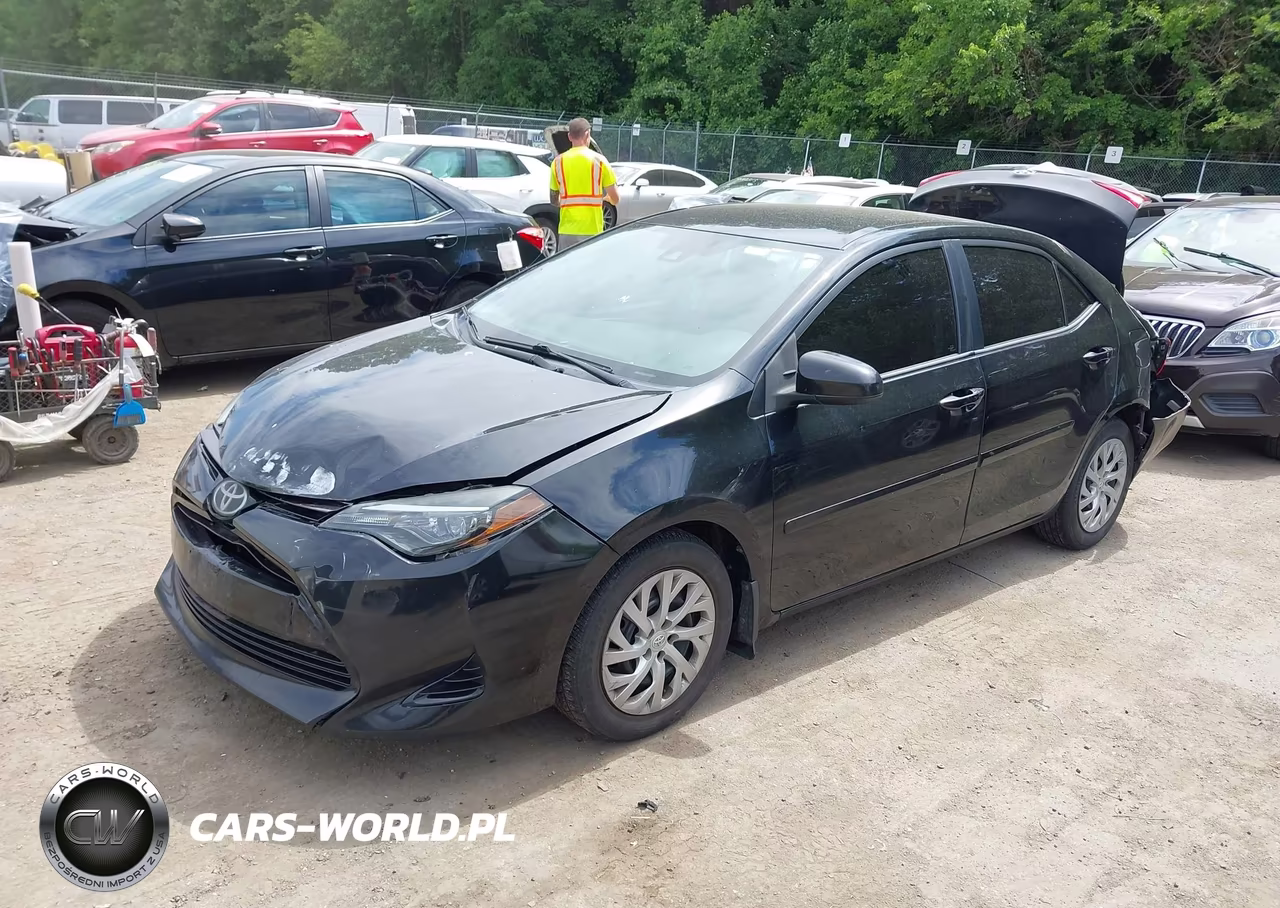 2018 Toyota Corolla Le VIN:2T1BURHE4JC015450 - 2