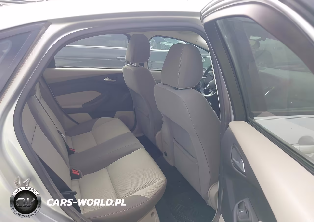 2014 Ford Focus Se VIN:1FADP3F22EL218430 - 8