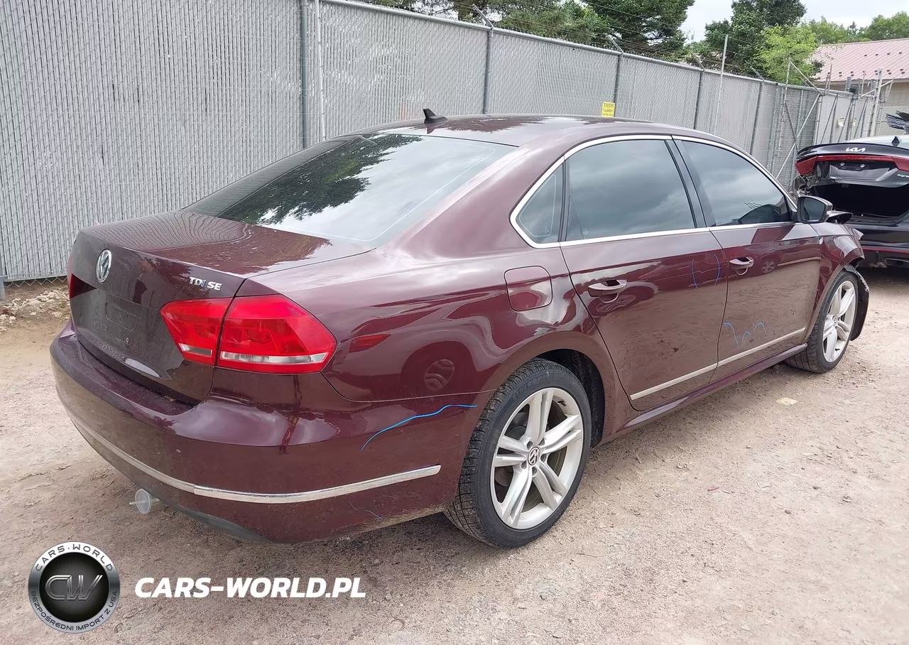 2013 Volkswagen Passat 2.0L Tdi Se VIN:1VWBN7A38DC054305 - 4