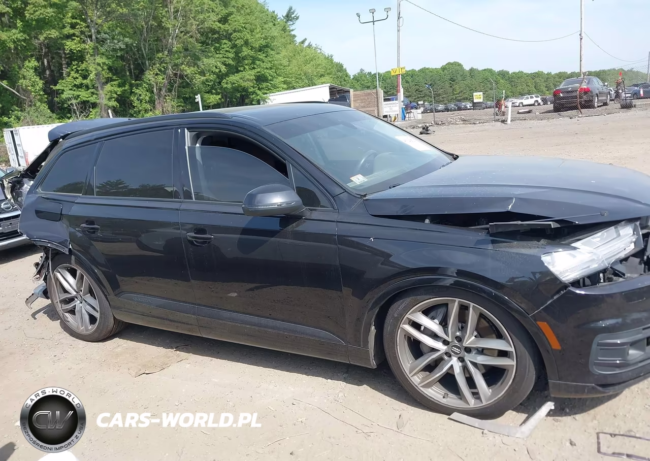 2017 Audi Q7 3.0T Premium VIN:WA1VABF72HD058001 - 13