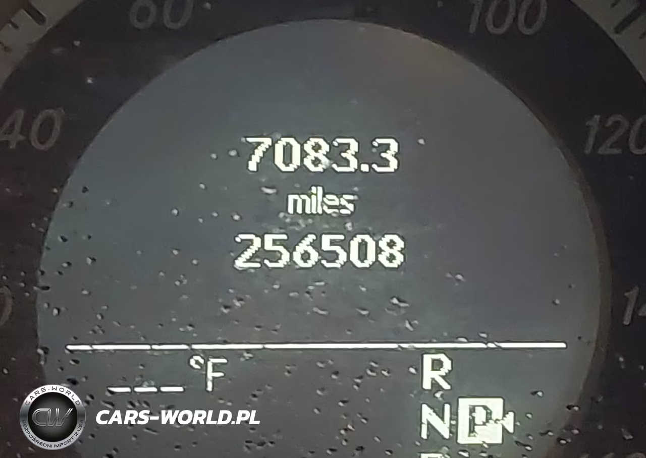 2010 Mercedes-Benz E 350 4Matic VIN:WDDHF8HB8AA163292 - 15